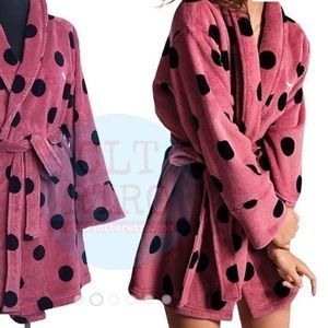 PINK Cozy Fleece Robe